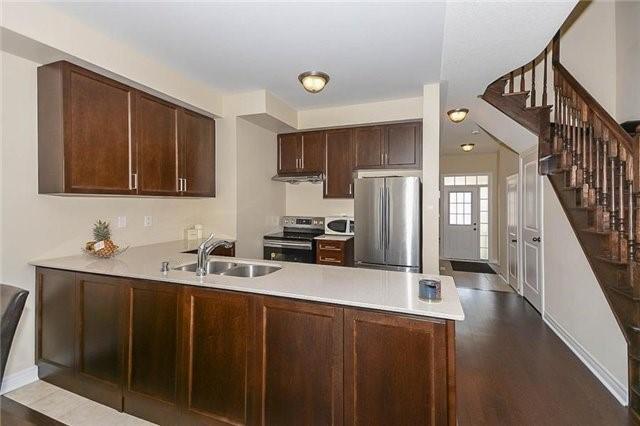 62 Fann Dr, House attached with 3 bedrooms, 3 bathrooms and 2 parking in Brampton ON | Image 5