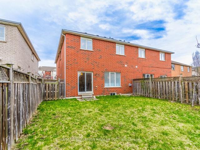 3167 Bentley Dr, House semidetached with 3 bedrooms, 3 bathrooms and 2 parking in Mississauga ON | Image 30