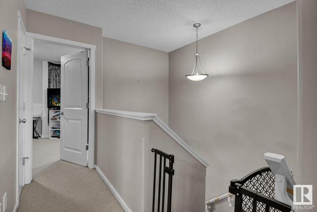 2115 32 St Nw, House semidetached with 4 bedrooms, 2 bathrooms and 2 parking in Edmonton AB | Image 9