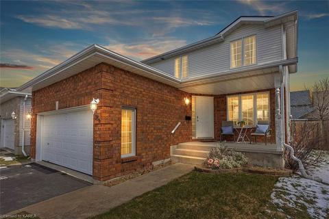 386 Cooke Crescent, House detached with 4 bedrooms, 3 bathrooms and 6 parking in Kingston ON | Card Image
