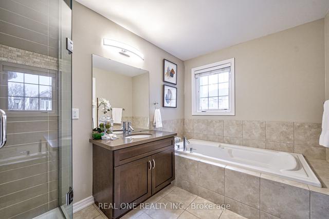 43 Oakhaven Pl, Townhouse with 3 bedrooms, 3 bathrooms and 3.5 parking in Hamilton ON | Image 14