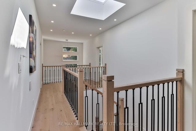 26 Elsfield Rd, House detached with 4 bedrooms, 6 bathrooms and 3 parking in Toronto ON | Image 27