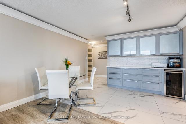 1208 - 65 Ellen St, Condo with 2 bedrooms, 2 bathrooms and 1 parking in Barrie ON | Image 2