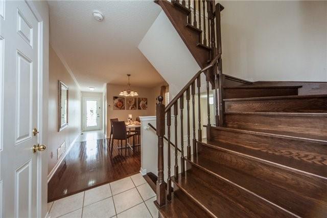 8 Todhunter Cres, House detached with 4 bedrooms, 4 bathrooms and 1 parking in Ajax ON | Image 5