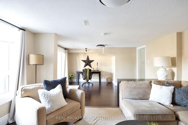 1 - 90 Sarah Lane, Townhouse with 3 bedrooms, 4 bathrooms and 2 parking in Oakville ON | Image 9
