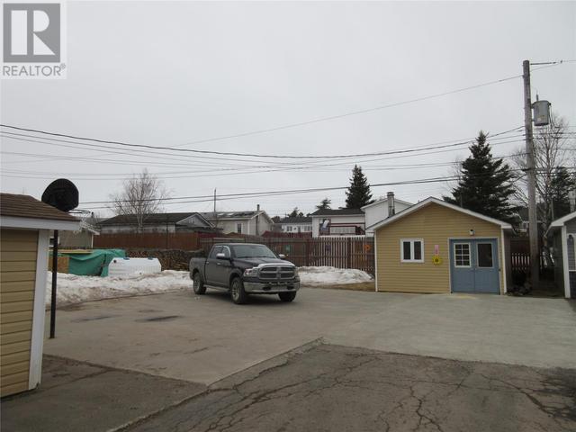580 Main Street, House detached with 3 bedrooms, 1 bathrooms and null parking in Bishop's Falls NL | Image 7
