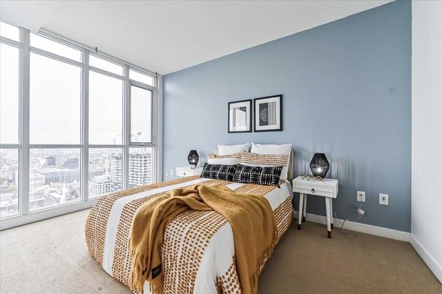4116 - 15 Iceboat Terr, Condo with 1 bedrooms, 1 bathrooms and 1 parking in Toronto ON | Image 5