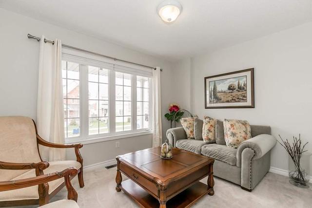 59 Diana Way, House detached with 2 bedrooms, 3 bathrooms and 2 parking in Barrie ON | Image 3