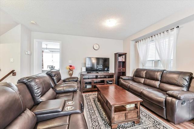 944 Broadway Blvd, House detached with 3 bedrooms, 3 bathrooms and 4 parking in Peterborough ON | Image 1