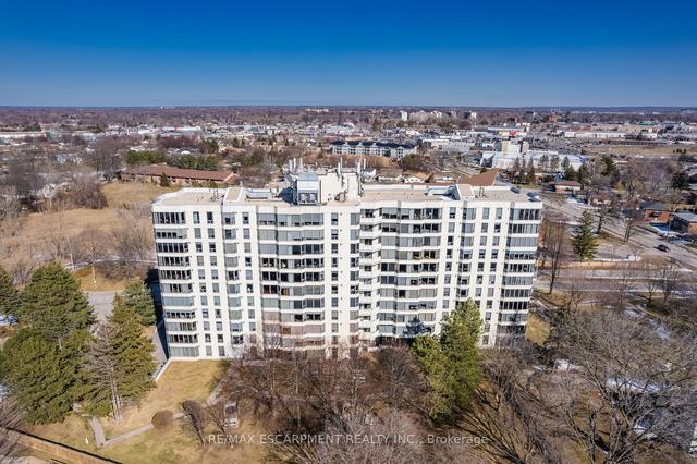 1109 - 81 Scott St, Condo with 2 bedrooms, 2 bathrooms and 2 parking in St. Catharines ON | Image 1