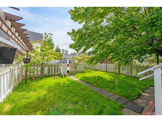 1404 Salter Street, House detached with 3 bedrooms, 2 bathrooms and null parking in New Westminster BC | Image 27