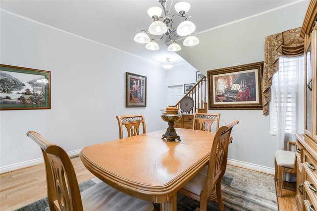 541 Ossington Ave, House semidetached with 4 bedrooms, 3 bathrooms and 2 parking in Toronto ON | Image 19