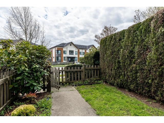 65 - 5839 Panorama Drive, House attached with 2 bedrooms, 2 bathrooms and 2 parking in Surrey BC | Image 3