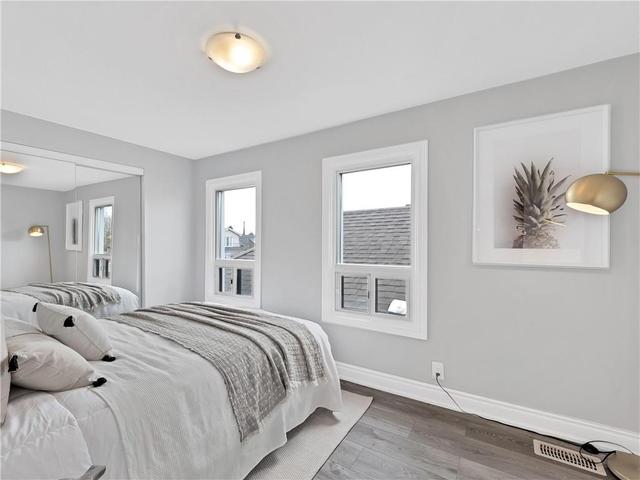 52 East 24th Street, House detached with 3 bedrooms, 1 bathrooms and null parking in Hamilton ON | Image 22