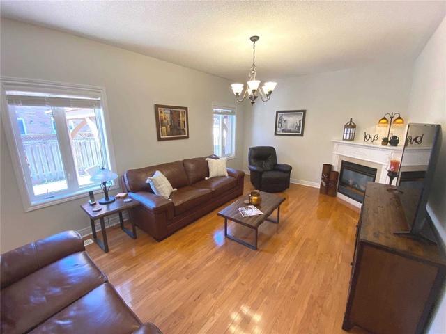 46 Citadel Cres, House detached with 4 bedrooms, 4 bathrooms and 4 parking in Brampton ON | Image 2
