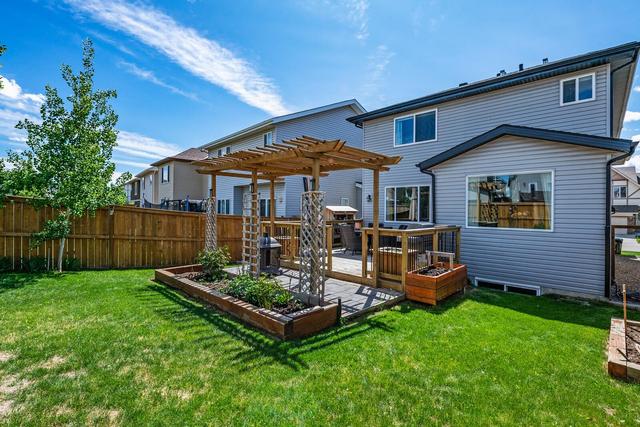 82 Cranford Gardens Se, House detached with 3 bedrooms, 2 bathrooms and 4 parking in Calgary AB | Image 24
