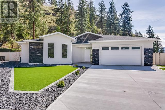 3065 Riesling Place, House detached with 3 bedrooms, 3 bathrooms and 2 parking in West Kelowna BC | Image 2