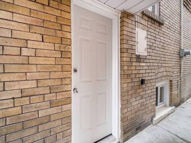 338 Beresford Ave, House detached with 4 bedrooms, 2 bathrooms and 4 parking in Toronto ON | Image 16