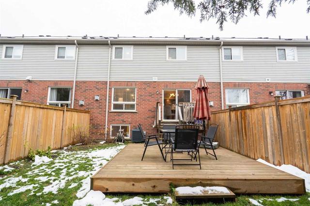 76 Mcmann Cres, House attached with 3 bedrooms, 3 bathrooms and 3 parking in Clarington ON | Image 9