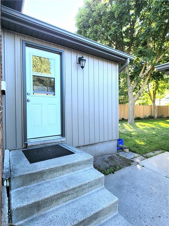 84 Belleview Avenue, House detached with 3 bedrooms, 1 bathrooms and 4 parking in Kitchener ON | Image 43