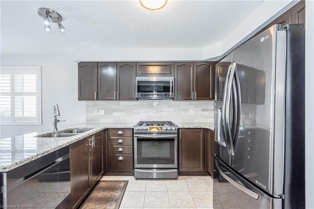 16 Atto Drive, House detached with 4 bedrooms, 3 bathrooms and 4 parking in Guelph ON | Image 13
