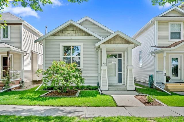 42 Inverness Park Se, House detached with 4 bedrooms, 3 bathrooms and 2 parking in Calgary AB | Card Image