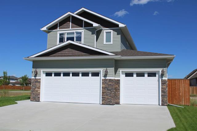 5 Vireo Avenue, House detached with 3 bedrooms, 2 bathrooms and 3 parking in Olds AB | Image 1