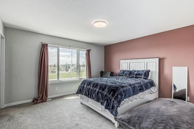 210 West Grove Lane Sw, House detached with 4 bedrooms, 3 bathrooms and 4 parking in Calgary AB | Image 29