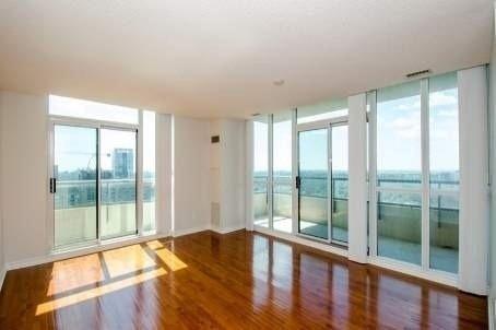 3907 - 18 Spring Garden Ave, Condo with 2 bedrooms, 2 bathrooms and 1 parking in Toronto ON | Image 3