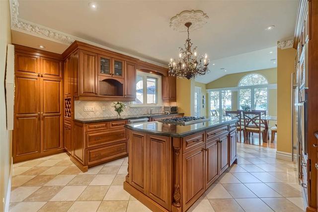 3022 Lakeshore Rd, House detached with 4 bedrooms, 4 bathrooms and 8 parking in Burlington ON | Image 3