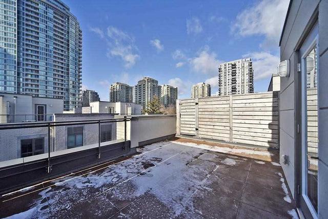 8 - 52 Holmes Ave, Townhouse with 2 bedrooms, 2 bathrooms and 2 parking in Toronto ON | Image 10