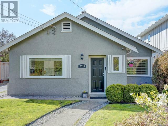 2514 Empire St, House detached with 2 bedrooms, 1 bathrooms and 3 parking in Victoria BC | Image 9