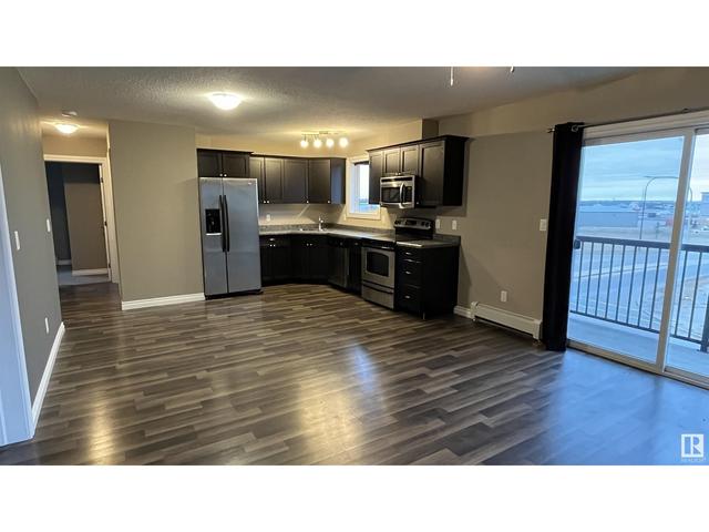 301 - 4318 50 Av, Condo with 3 bedrooms, 2 bathrooms and null parking in Bonnyville AB | Image 4