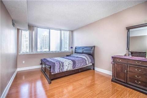 809 - 350 Webb Dr, Condo with 2 bedrooms, 2 bathrooms and 2 parking in Mississauga ON | Image 13