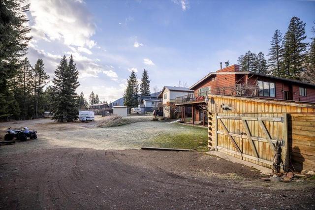 50 Cariboo Drive, House detached with 5 bedrooms, 3 bathrooms and 4 parking in Elkford BC | Image 28
