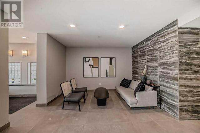 405, - 200 Shawnee Square Sw, Condo with 2 bedrooms, 2 bathrooms and 1 parking in Calgary AB | Image 5