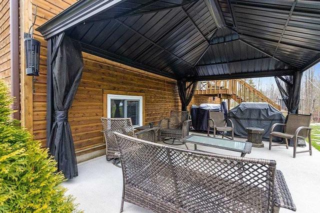 104 Maple Dr, House detached with 3 bedrooms, 2 bathrooms and 6 parking in Northern Bruce Peninsula ON | Image 10