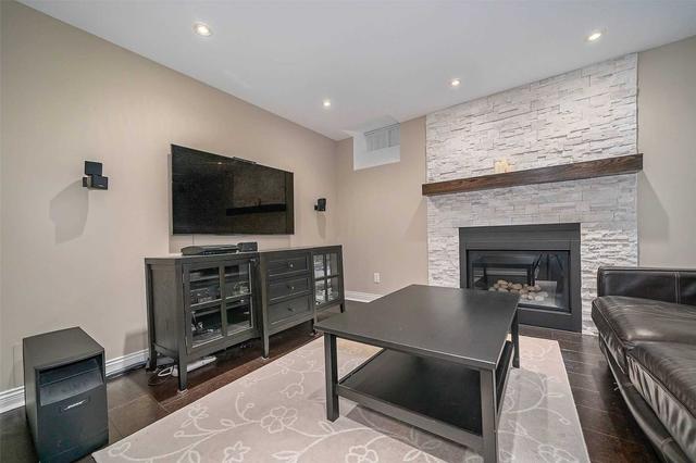 1299 Old English Lane, House detached with 4 bedrooms, 4 bathrooms and 4 parking in Oakville ON | Image 28