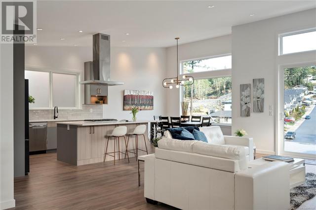 Open concept living | Image 2