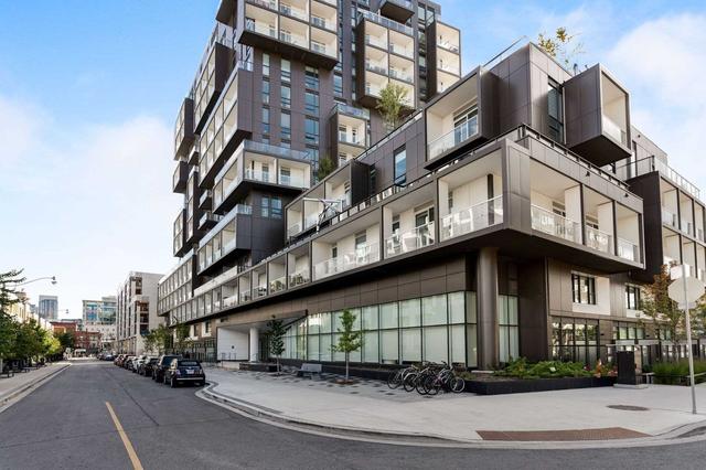 111 - 80 Vanauley St, Condo with 2 bedrooms, 3 bathrooms and 1 parking in Toronto ON | Image 1