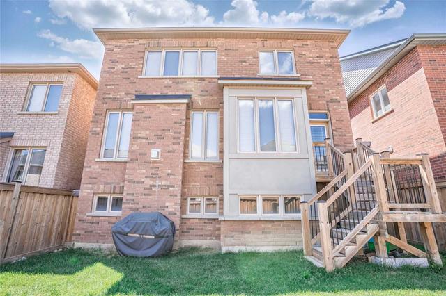 31 Philip Brown Ave, House detached with 4 bedrooms, 3 bathrooms and 4 parking in Whitchurch Stouffville ON | Image 31