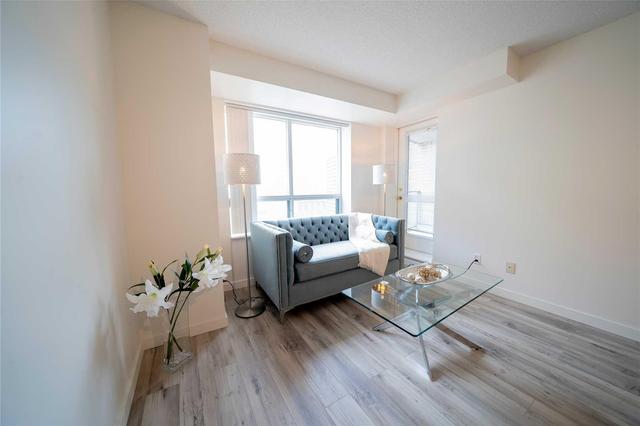 Lph12 - 11 Oneida Cres, Condo with 2 bedrooms, 1 bathrooms and 1 parking in Richmond Hill ON | Image 7