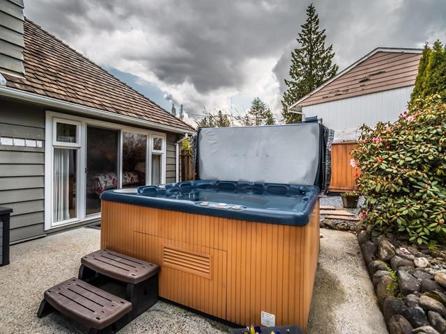 1716 Eastern Drive, House detached with 5 bedrooms, 3 bathrooms and null parking in Port Coquitlam BC | Image 27