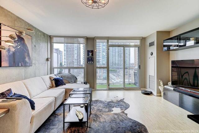806 - 1029 King St W, Condo with 2 bedrooms, 2 bathrooms and 1 parking in Toronto ON | Image 4