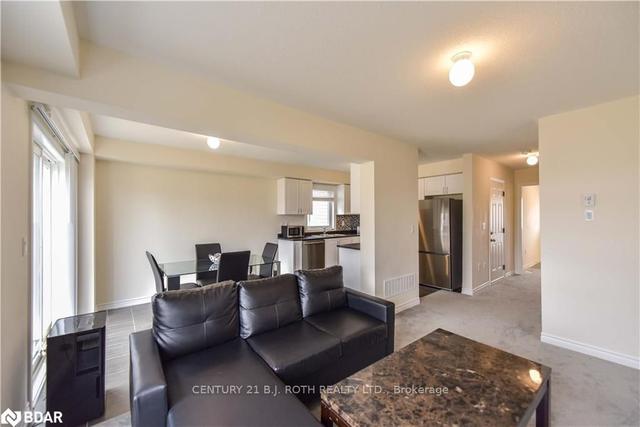 12 Todd Cres, House detached with 3 bedrooms, 6 bathrooms and 6 parking in Southgate ON | Image 8