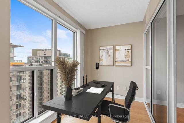 2909 - 50 Town Centre Crt, Condo with 1 bedrooms, 1 bathrooms and 1 parking in Toronto ON | Image 3