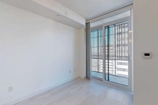 2304 - 8 Eglinton Ave E, Condo with 1 bedrooms, 1 bathrooms and 1 parking in Toronto ON | Image 11