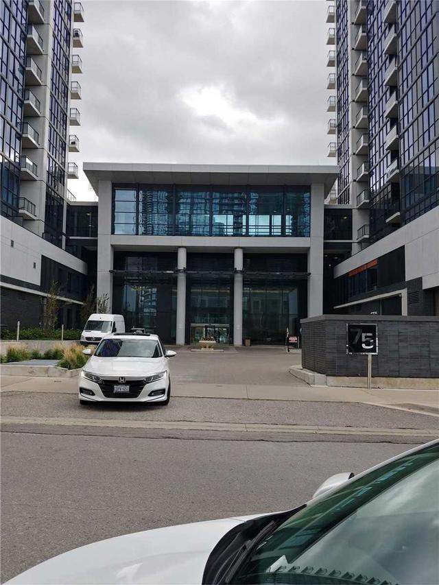809 - 75 Eglinton Ave, Condo with 2 bedrooms, 2 bathrooms and 1 parking in Mississauga ON | Image 1