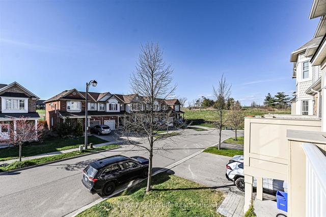 884 Brassard Circ, House attached with 2 bedrooms, 2 bathrooms and 3 parking in Milton ON | Image 22
