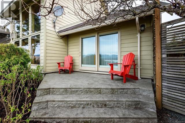57 Jane Pl, House detached with 3 bedrooms, 3 bathrooms and 2 parking in Comox BC | Image 41